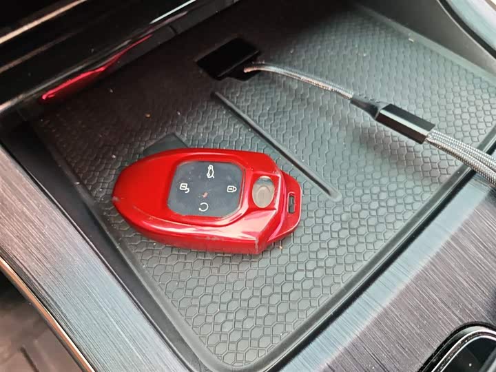 Фото 12 - GAC Trumpchi GS8