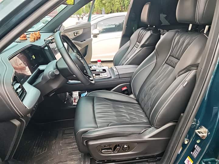 Фото 8 - GAC Trumpchi GS8