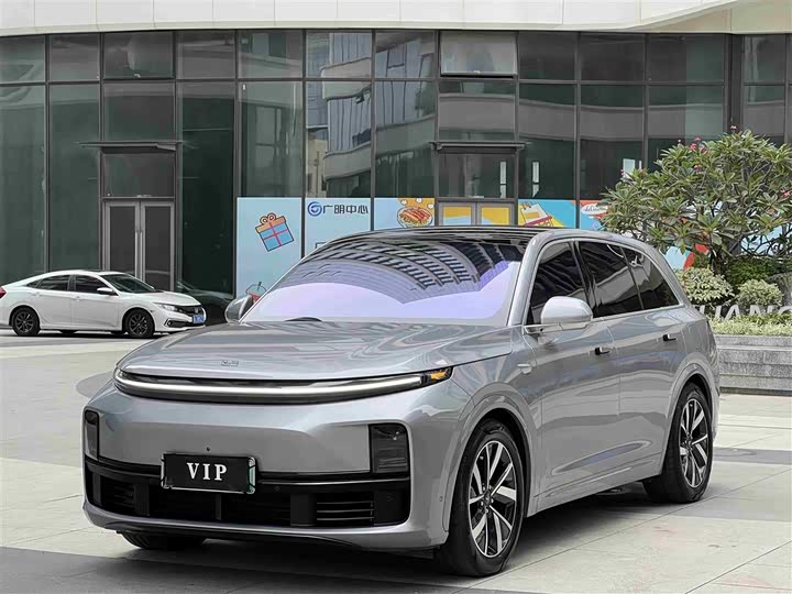 Фото 1 - LiXiang L7