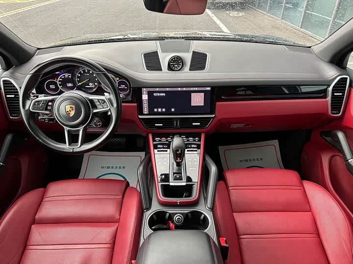 Фото 9 - Porsche Cayenne Hybrid