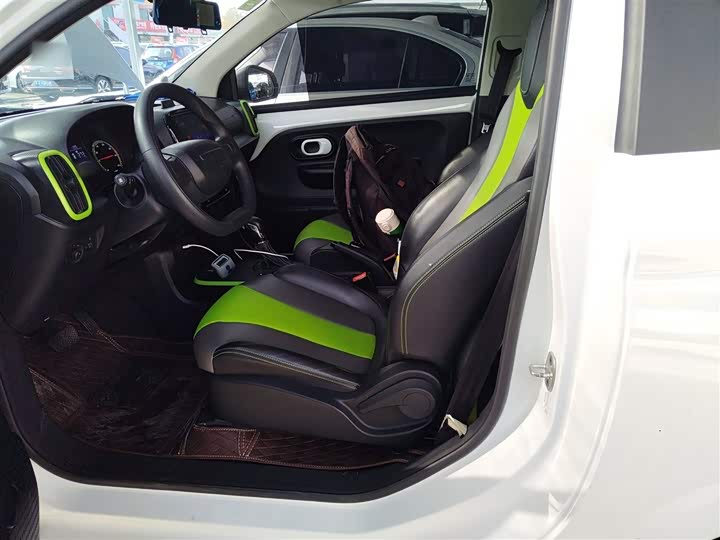 Фото 15 - Roewe Clever