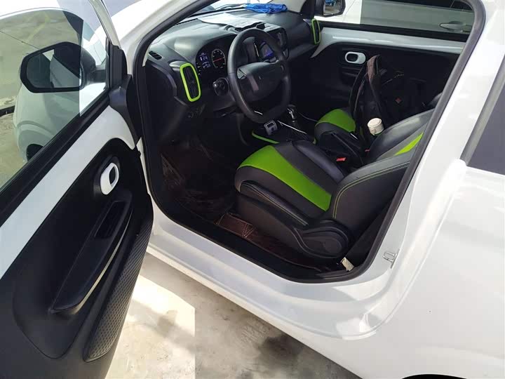 Фото 16 - Roewe Clever