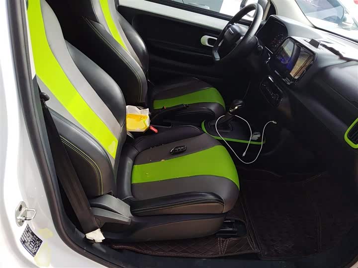 Фото 25 - Roewe Clever