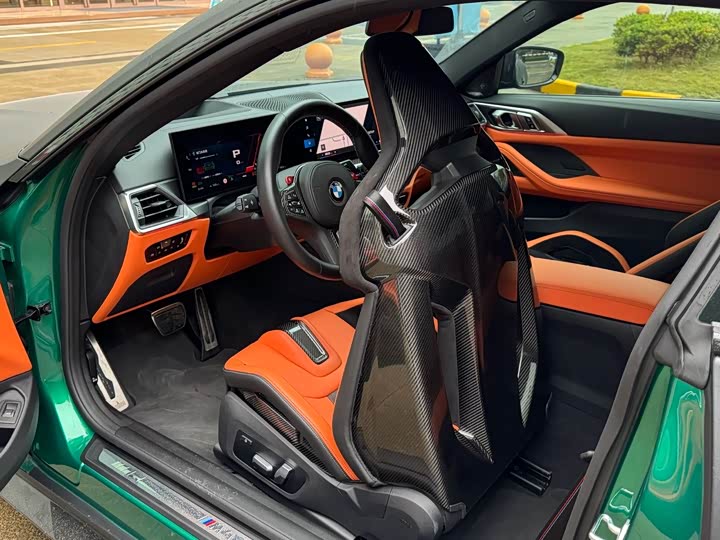 Фото 14 - BMW M4