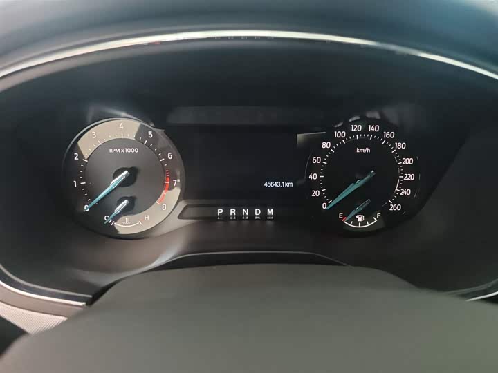 Фото 3 - Ford Taurus