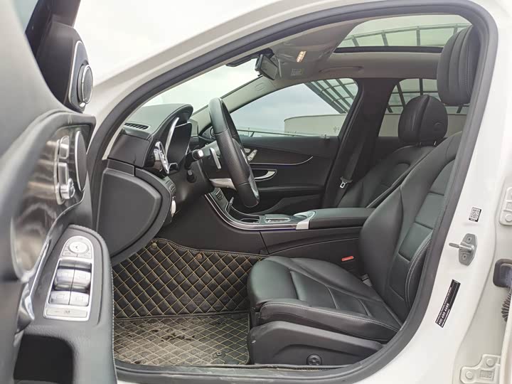 Фото 5 - Mercedes-Benz C-Class