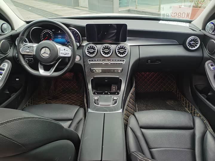 Фото 6 - Mercedes-Benz C-Class