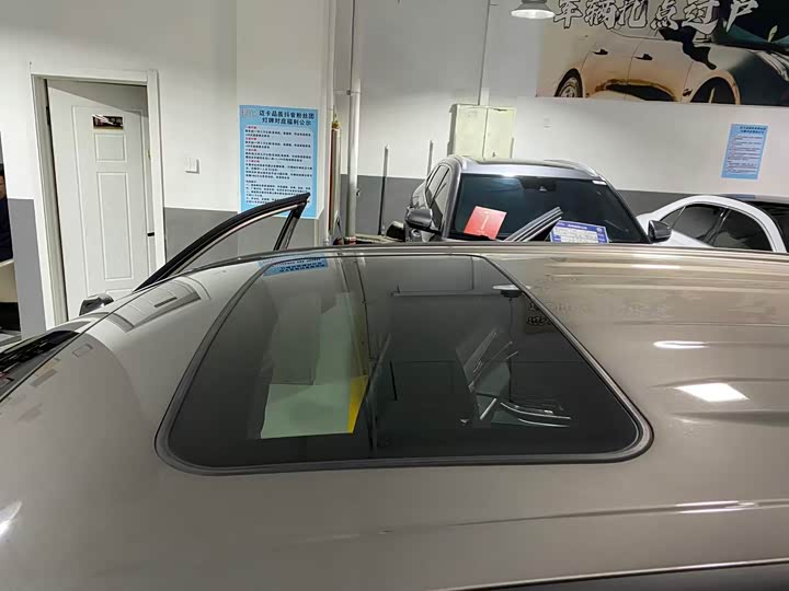 Фото 16 - Toyota RAV4