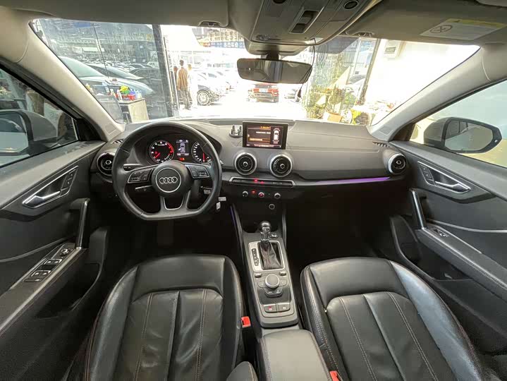 Фото 11 - Audi Q2L