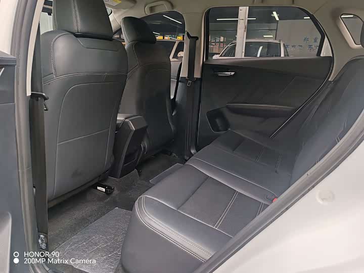 Фото 10 - BYD E2