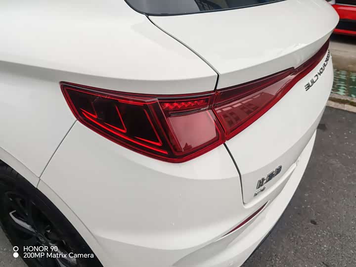 Фото 12 - BYD E2