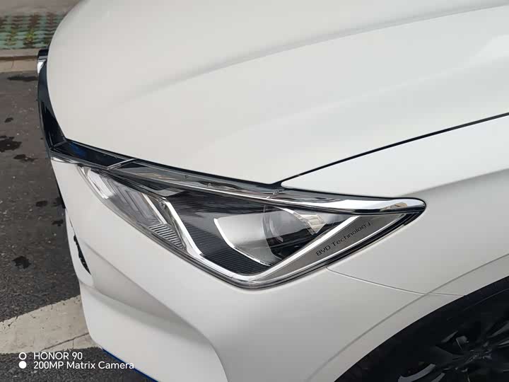 Фото 14 - BYD E2