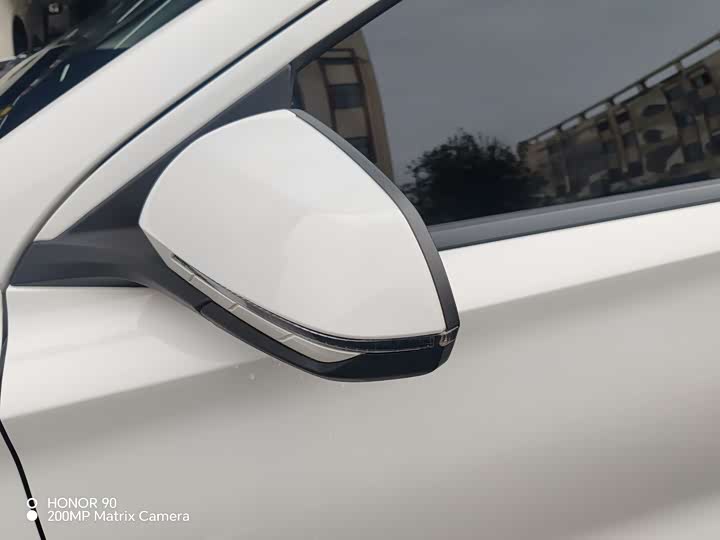 Фото 15 - BYD E2