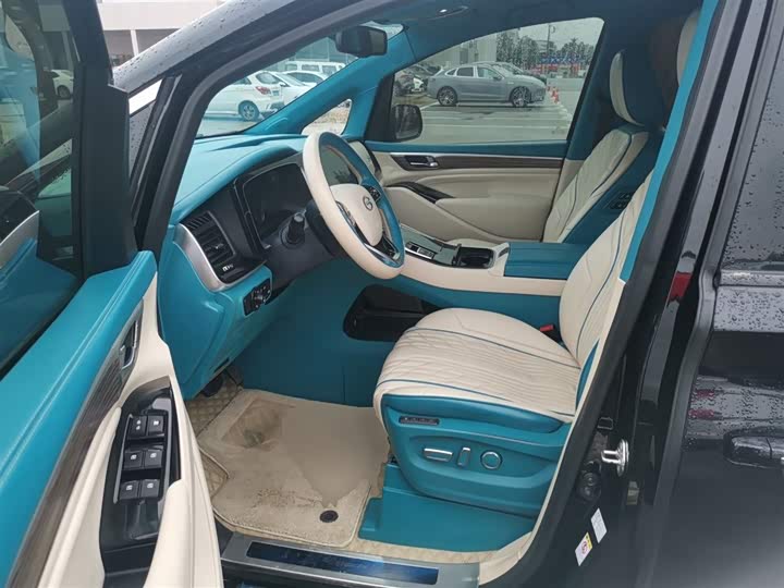 Фото 15 - GAC Trumpchi M8