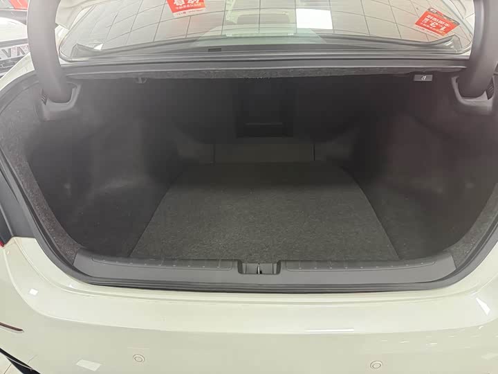 Фото 19 - Honda Inspire