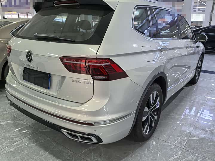 Фото 6 - Volkswagen Tiguan L Pro