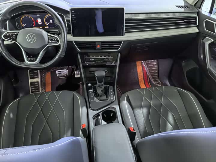 Фото 8 - Volkswagen Tiguan L Pro