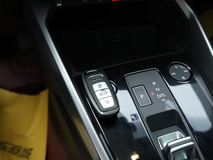 Фото 10 - Audi A3