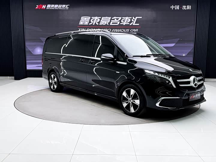 Фото 3 - Mercedes-Benz V-Class