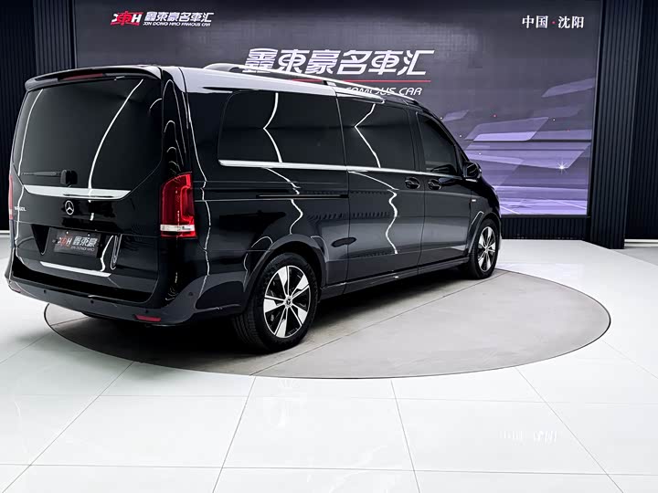 Фото 6 - Mercedes-Benz V-Class