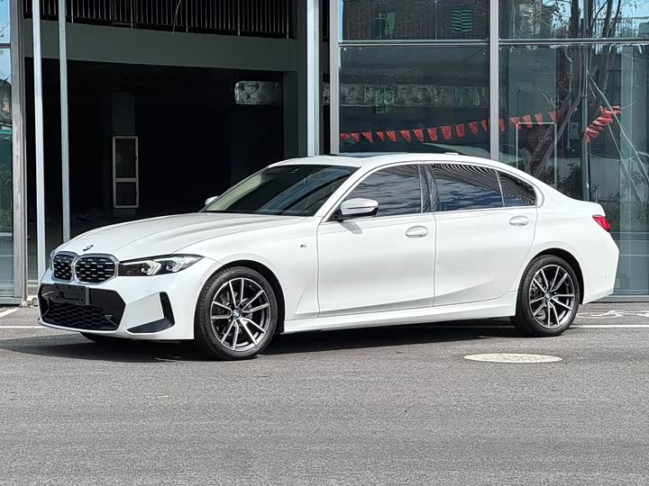 Фото 1 - BMW 3 Series