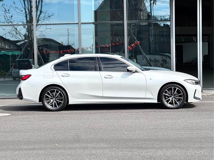 Фото 7 - BMW 3 Series