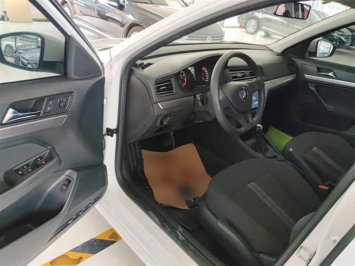 Фото 16 - Volkswagen Lavida