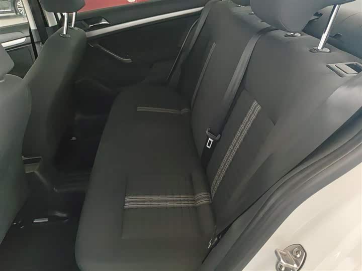 Фото 17 - Volkswagen Lavida