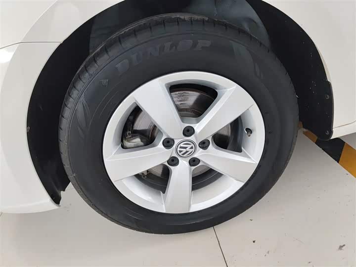 Фото 23 - Volkswagen Lavida