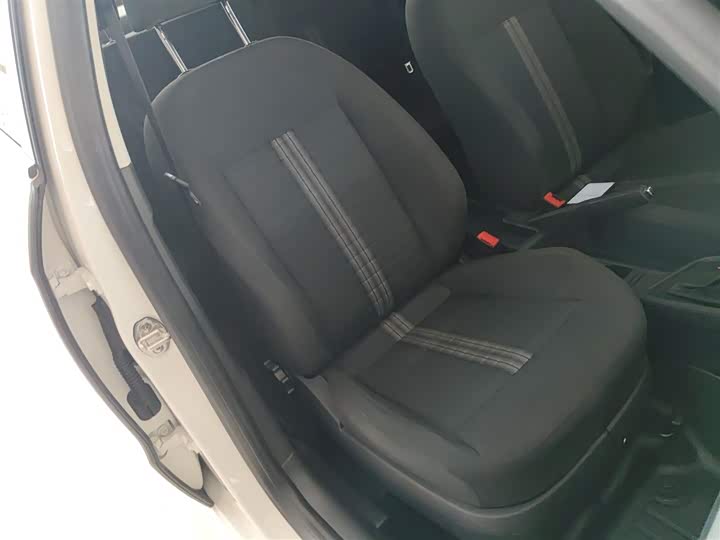 Фото 25 - Volkswagen Lavida