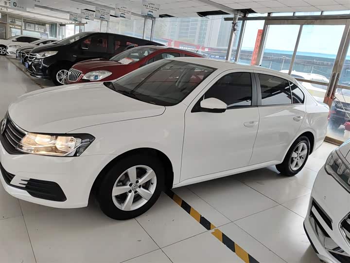 Фото 5 - Volkswagen Lavida