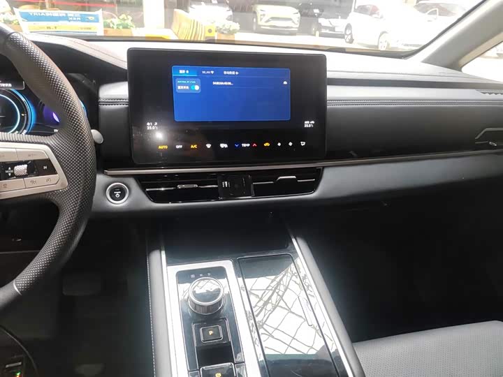 Фото 13 - Mitsubishi Airtrek EV