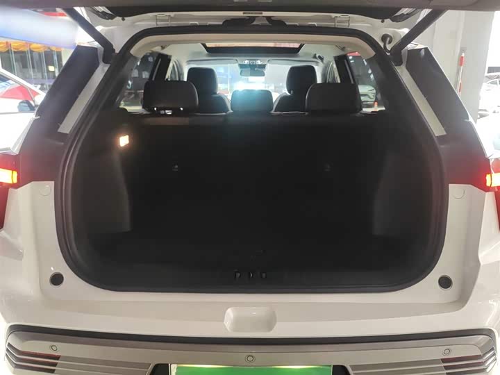 Фото 19 - Mitsubishi Airtrek EV