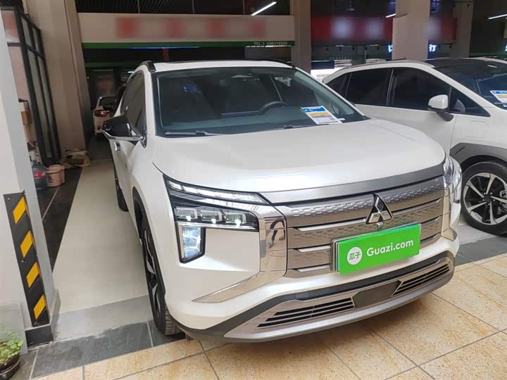 Фото 4 - Mitsubishi Airtrek EV