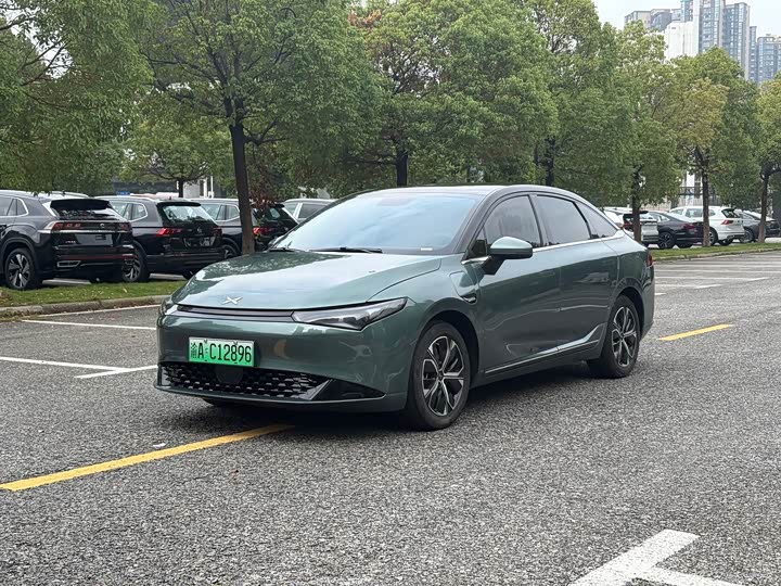 Фото 1 - XPeng P5