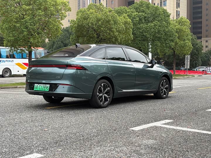 Фото 5 - XPeng P5