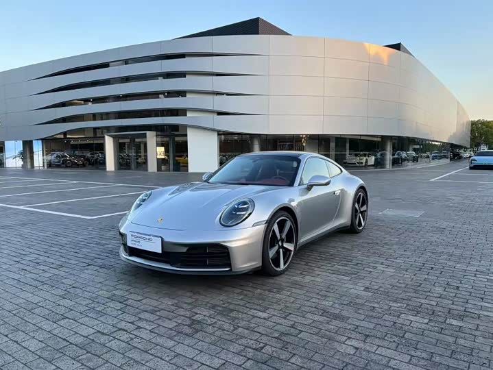 Фото 1 - Porsche 911