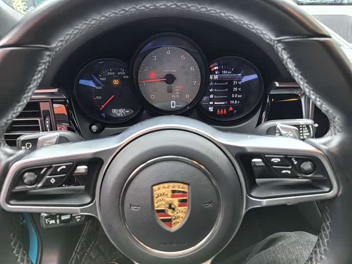 Фото 7 - Porsche Macan