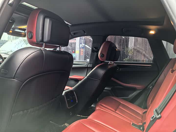 Фото 9 - Porsche Macan