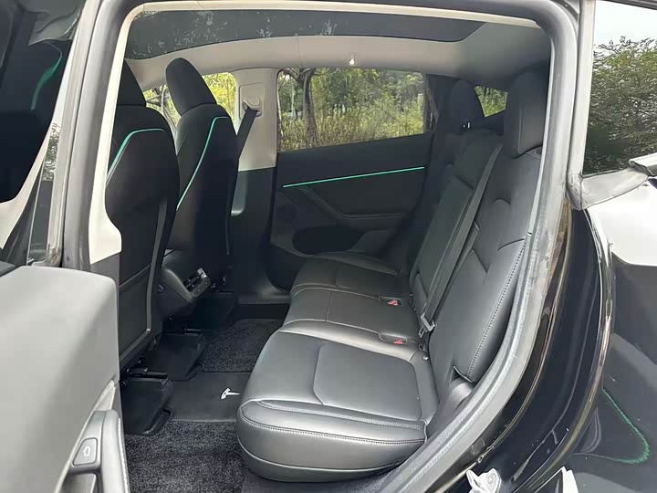 Фото 6 - Tesla Model Y