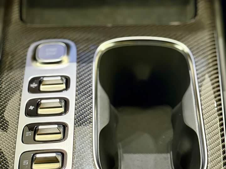 Фото 8 - Xiaomi SU7 Ultra