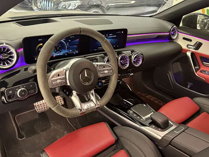 Фото 4 - Mercedes-Benz CLA-Class AMG