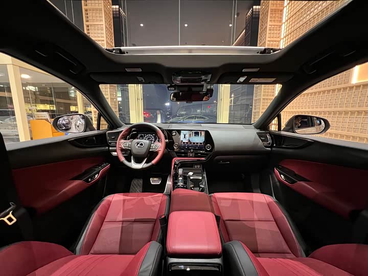 Фото 9 - Lexus NX