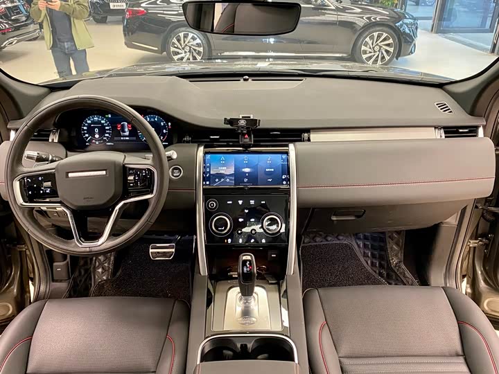 Фото 13 - Land Rover Discovery Sport