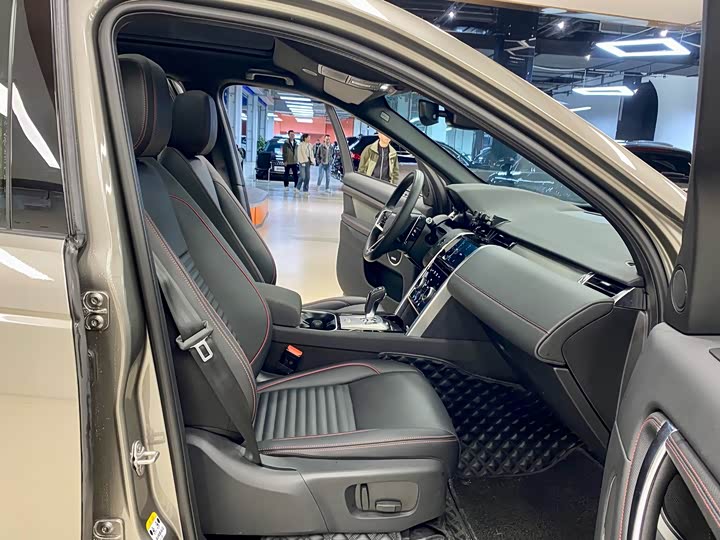 Фото 14 - Land Rover Discovery Sport