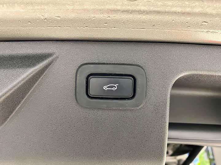 Фото 17 - Land Rover Discovery Sport