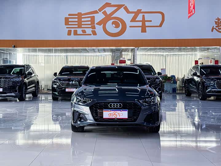 Фото 2 - Audi A4L