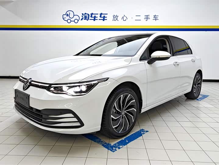 Фото 1 - Volkswagen Golf