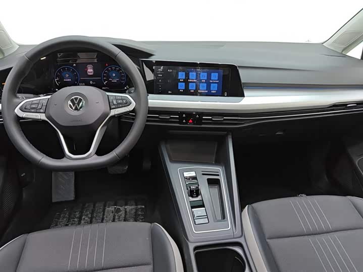 Фото 12 - Volkswagen Golf