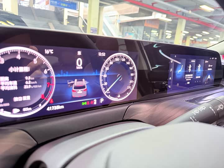 Фото 16 - Buick GL6